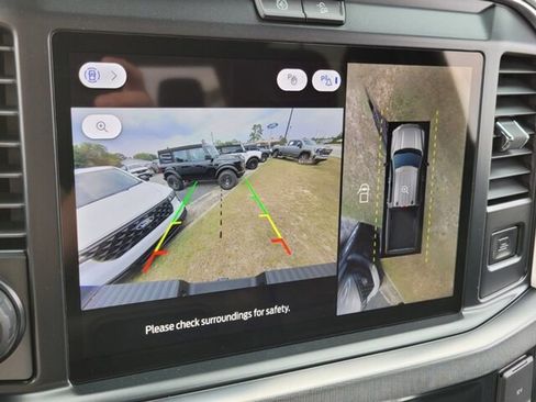 New 2026 Ford F250 Platinum w/ Tremor Off-Road Package image 21