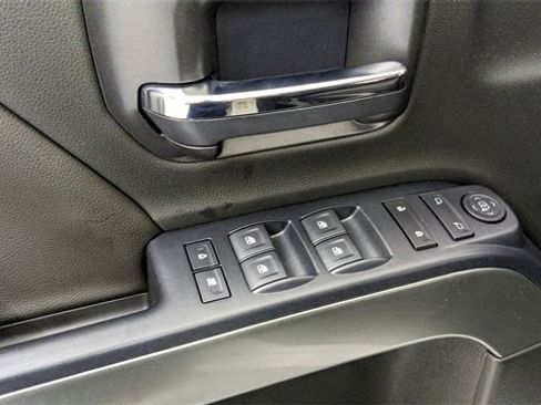 Used 2018 Chevrolet Silverado 1500 LT w/ All Star Edition image 47