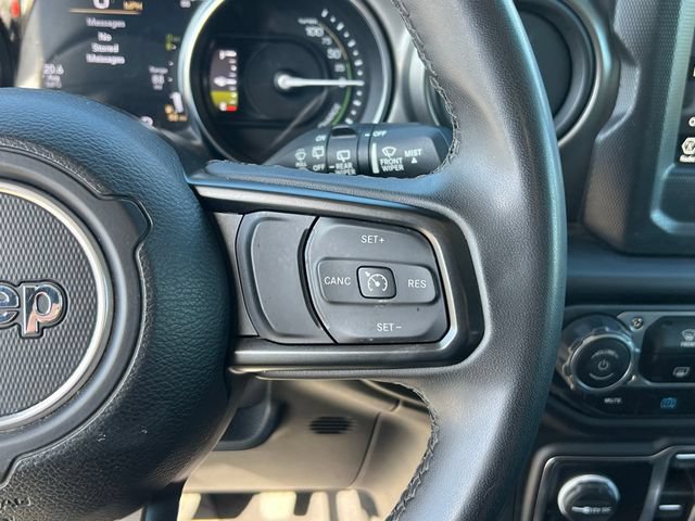 Used 2023 Jeep Wrangler Unlimited AWD/4WD image 31