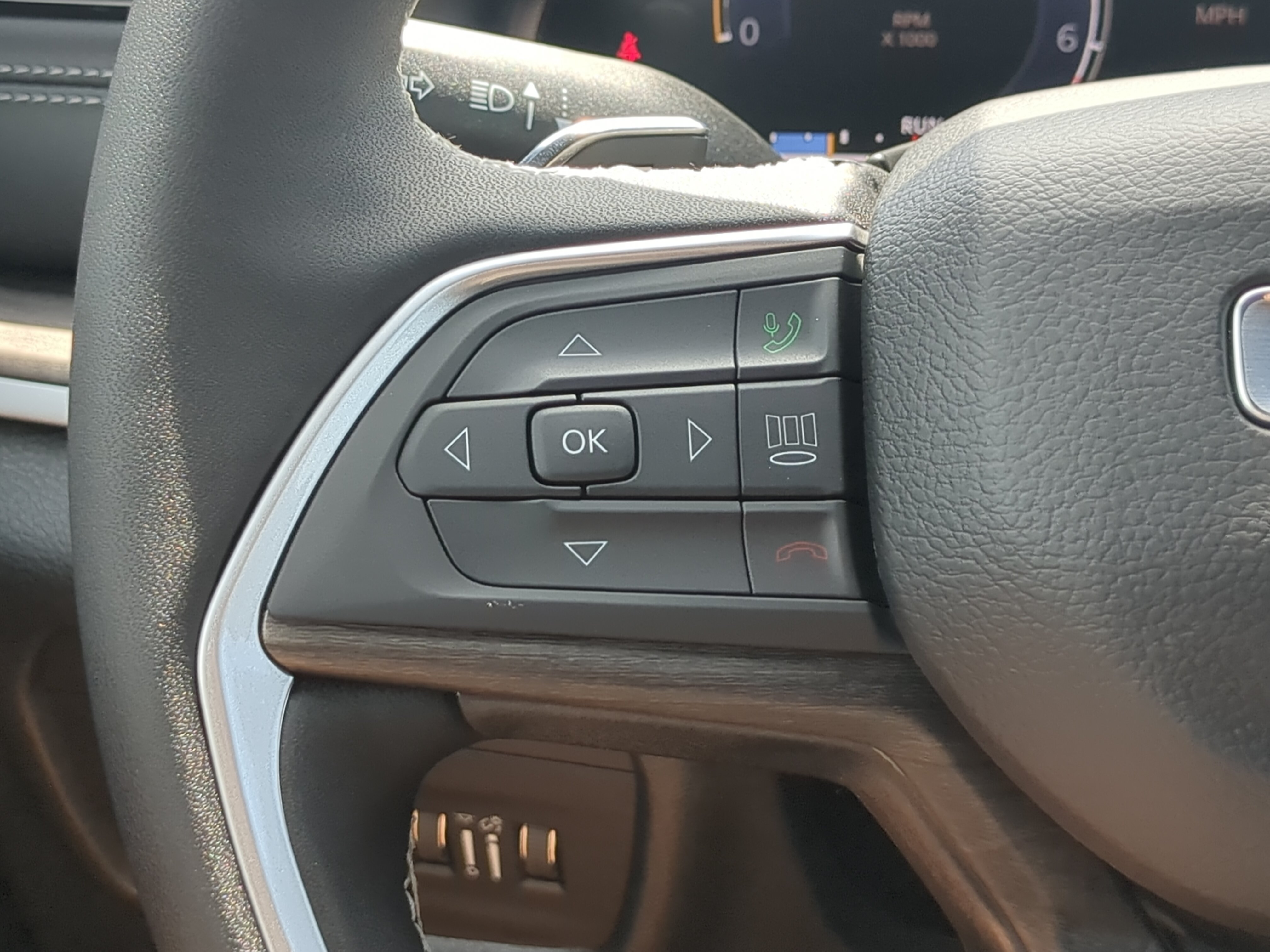 New 2026 Jeep Grand Cherokee Altitude RWD image 24