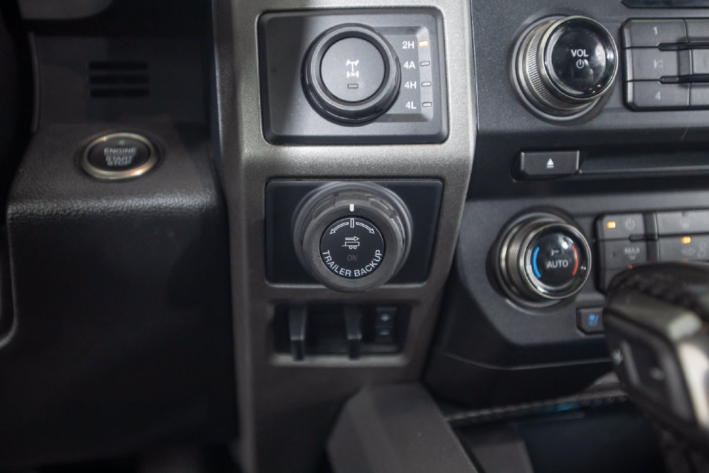 Used 2018 Ford F150 Raptor w/ Equipment Group 802A Luxury AWD/4WD image 38