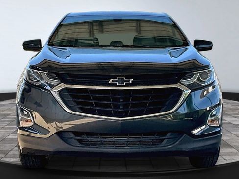 Used 2019 Chevrolet Equinox LT FWD image 2