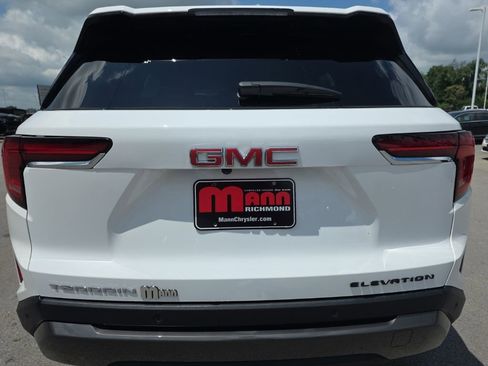 Used 2026 GMC Terrain Elevation FWD image 6