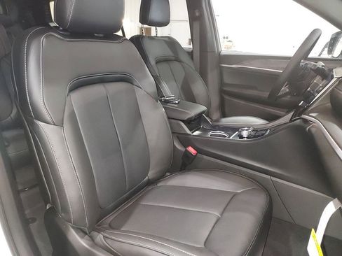 New 2026 Jeep Grand Cherokee L Limited AWD/4WD image 32