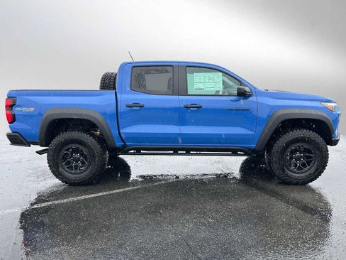 New 2025 Chevrolet Colorado ZR2 w/ ZR2 Bison Edition image 2