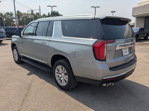 Used 2024 GMC Yukon XL Denali image 3