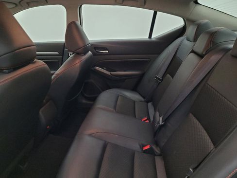 Used 2025 Nissan Altima 2.5 SR FWD image 18