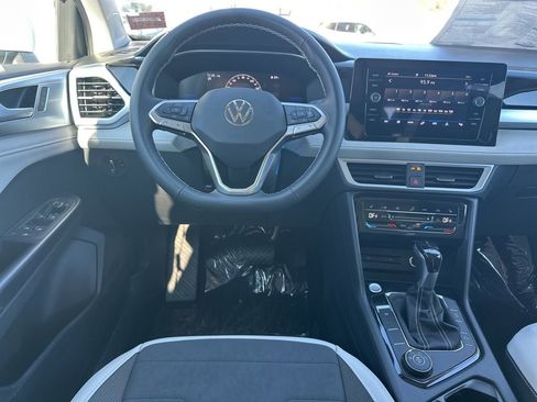 New 2026 Volkswagen Taos SE AWD/4WD image 13