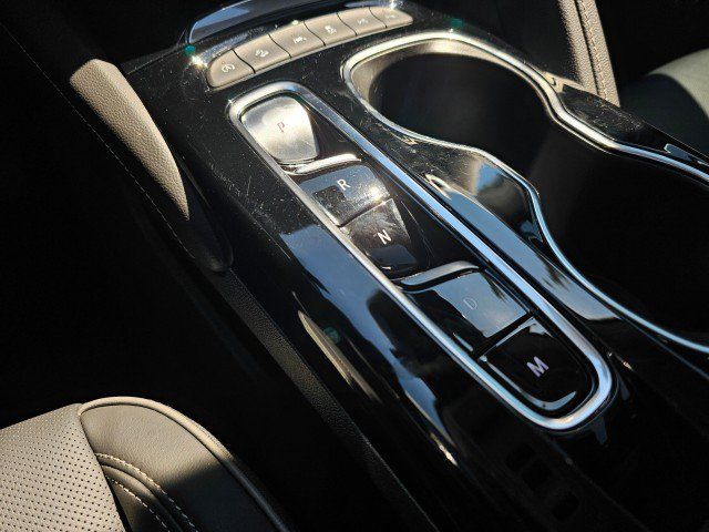 Used 2023 Buick Envision Avenir AWD/4WD image 37