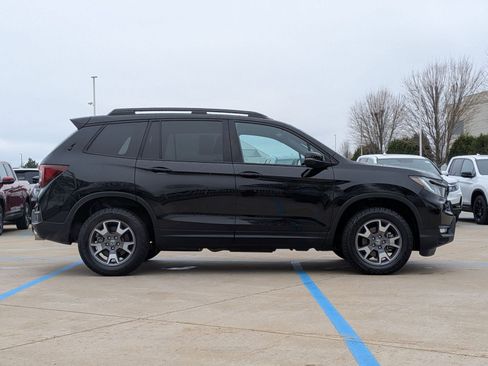 Used 2022 Honda Passport TrailSport image 5