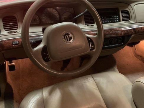 Used 2004 Mercury Grand Marquis GS image 1