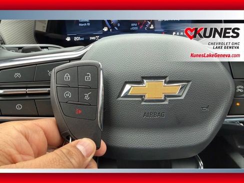 New 2026 Chevrolet Equinox LT w/ Convenience Package II AWD/4WD image 47