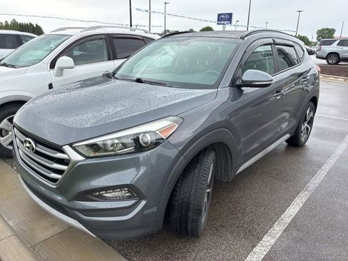Used 2018 Hyundai Tucson Value AWD/4WD image 2