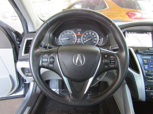 Used 2016 Acura TLX w/ Technology Package FWD image 14