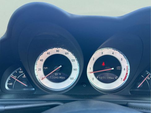 Used 2011 Mercedes-Benz SL 550 image 28