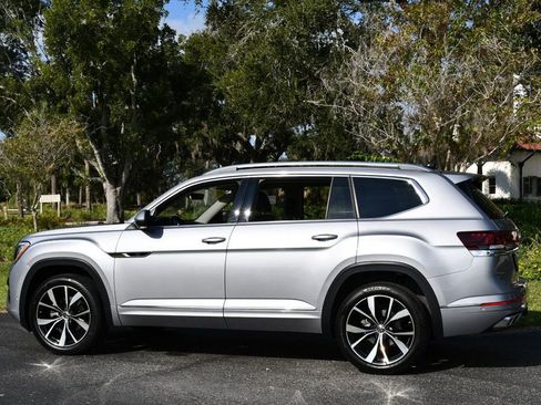 Used 2025 Volkswagen Atlas SEL Premium R-Line image 4