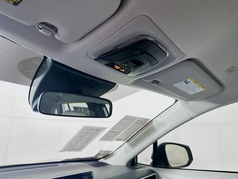 Certified 2025 Toyota Corolla Cross L FWD image 18