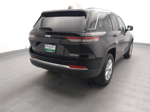 Used 2023 Jeep Grand Cherokee Limited AWD/4WD image 7