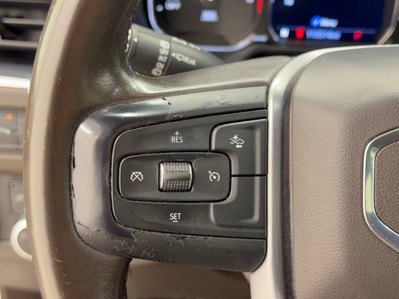 Used 2021 GMC Yukon XL SLT RWD image 18