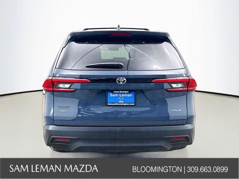 Used 2024 Toyota Grand Highlander XLE image 6