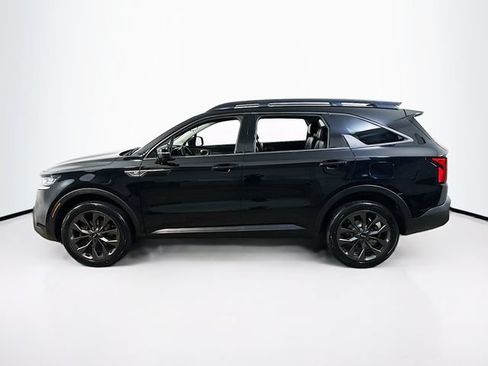 Used 2021 Kia Sorento EX w/ EX AWD X-Line Package image 4