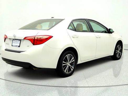 Used 2019 Toyota Corolla LE w/ LE Premium Package w/Moonroof FWD image 5