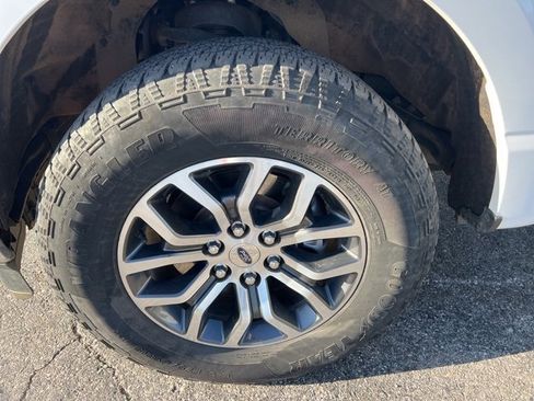 Used 2022 Ford F150 Lariat image 20