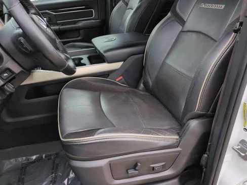 Used 2019 RAM 2500 Laramie w/ Night Edition AWD/4WD image 16
