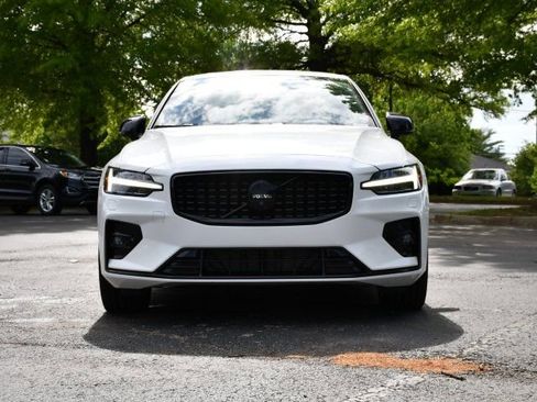 Used 2023 Volvo S60 B5 Plus w/ Climate Package image 2