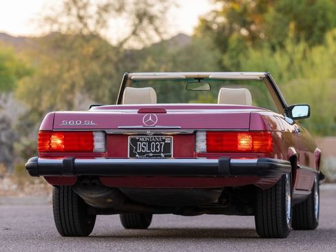 Used 1989 Mercedes-Benz 560 SL image 32