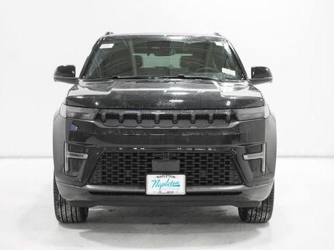 New 2026 Jeep Grand Wagoneer Limited image 3