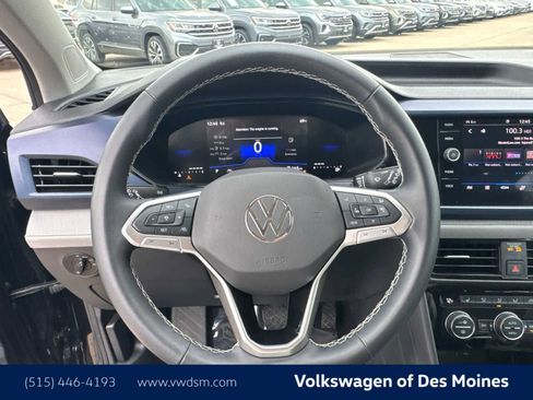 Certified 2024 Volkswagen Taos SE image 15
