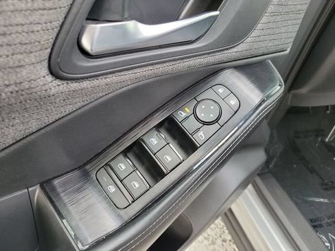 Used 2023 Nissan Rogue SV FWD image 13