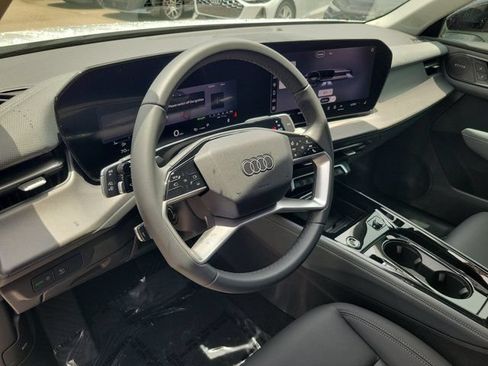 Certified 2026 Audi Q3 quattro 2.0T AWD/4WD image 17