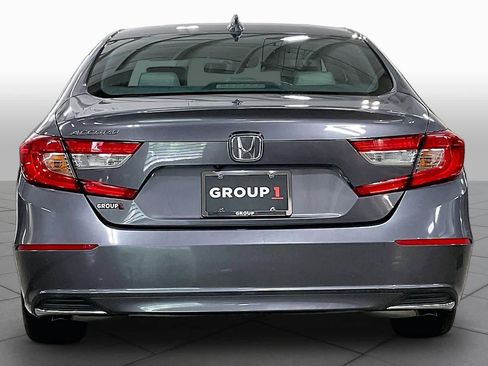 Used 2018 Honda Accord LX image 5