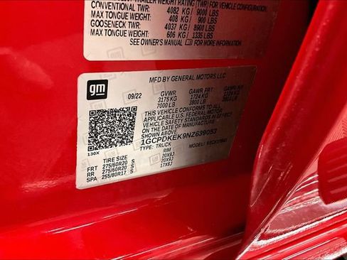 Used 2022 Chevrolet Silverado 1500 LT AWD/4WD image 39