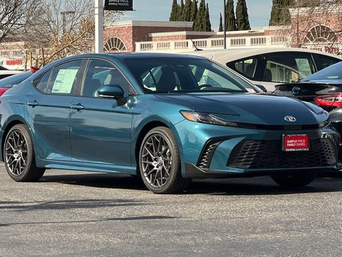 New 2026 Toyota Camry SE image 10