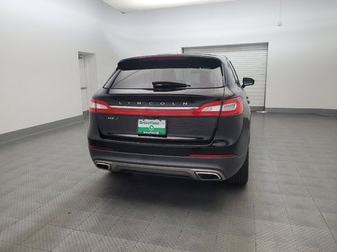 Used 2017 Lincoln MKX Select w/ Select Plus Package FWD image 7