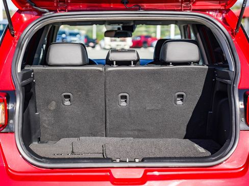 Used 2022 Hyundai Venue Limited w/ Cargo Package image 27