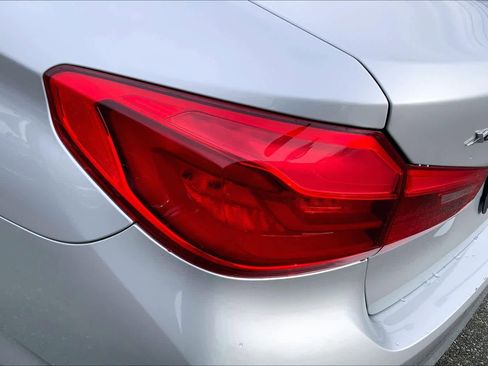 Used 2018 BMW 530i xDrive image 27