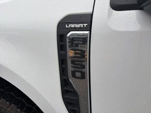 Used 2023 Ford F350 Lariat w/ Tow Technology Package image 11