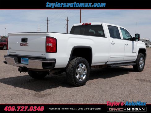 Used 2018 GMC Sierra 3500 SLE AWD/4WD image 4