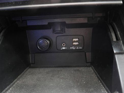 Used 2019 Subaru Outback 2.5i Premium image 41