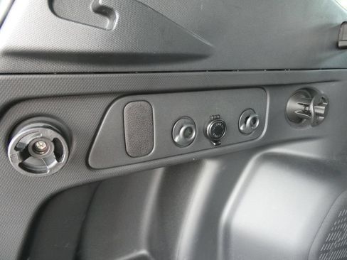 Used 2025 Subaru Forester Sport AWD/4WD image 20