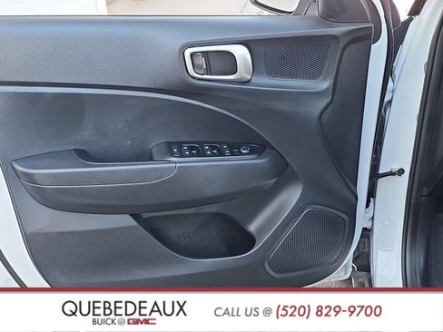 Used 2026 Hyundai Venue SE FWD image 10