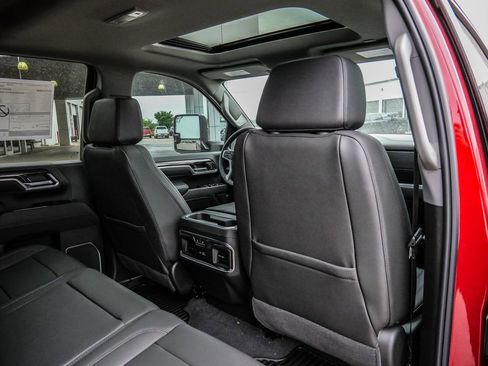 New 2026 Chevrolet Silverado 2500 LTZ w/ LTZ Premium Package AWD/4WD image 21