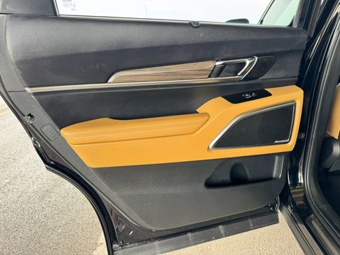 Used 2020 Kia Telluride SX w/ Towing Package FWD image 18