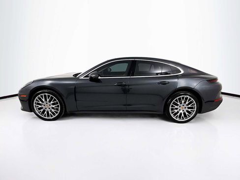 Certified 2025 Porsche Panamera RWD image 2