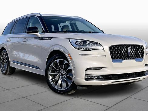 Used 2022 Lincoln Aviator Grand Touring w/ Equipment Group 301A image 3