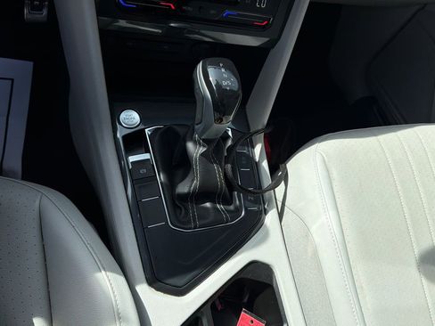 Used 2023 Volkswagen Tiguan SE R-Line FWD image 42